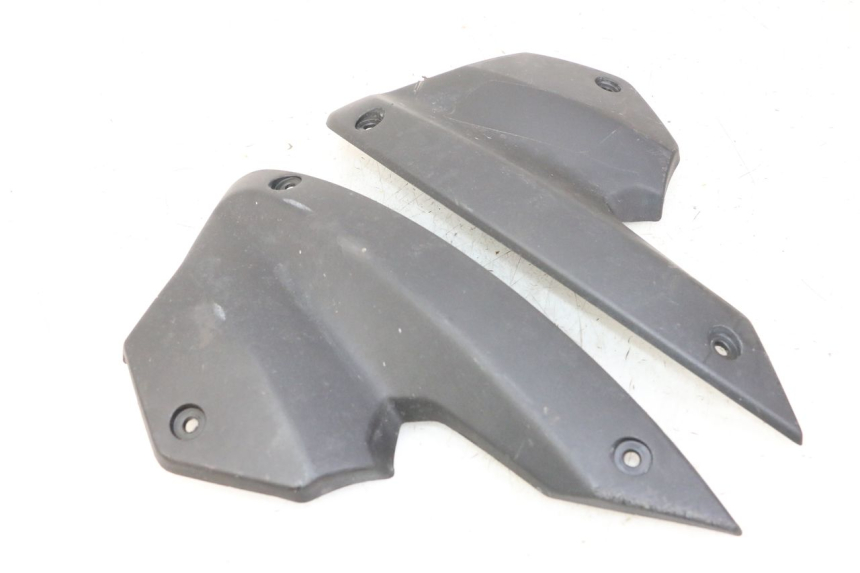 photo de JONCTION CARENAGE AVANT INF PEUGEOT STREETZONE I NAKED 2T 50 (2018 - 2020) - Gros plan technique