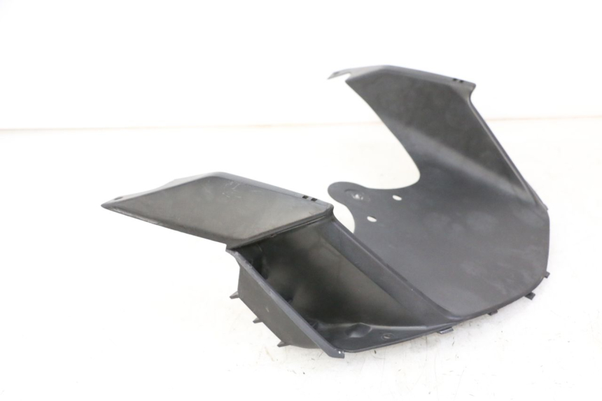 photo de JONCTION CARENAGE AVANT INF SUZUKI SV S 650 (2003 - 2009) - Détail de la pièce