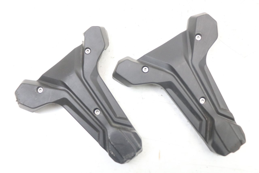 photo de JONCTION CARENAGE AVANT INF DUALTRON TOGO PLUS 1 - Vue principale