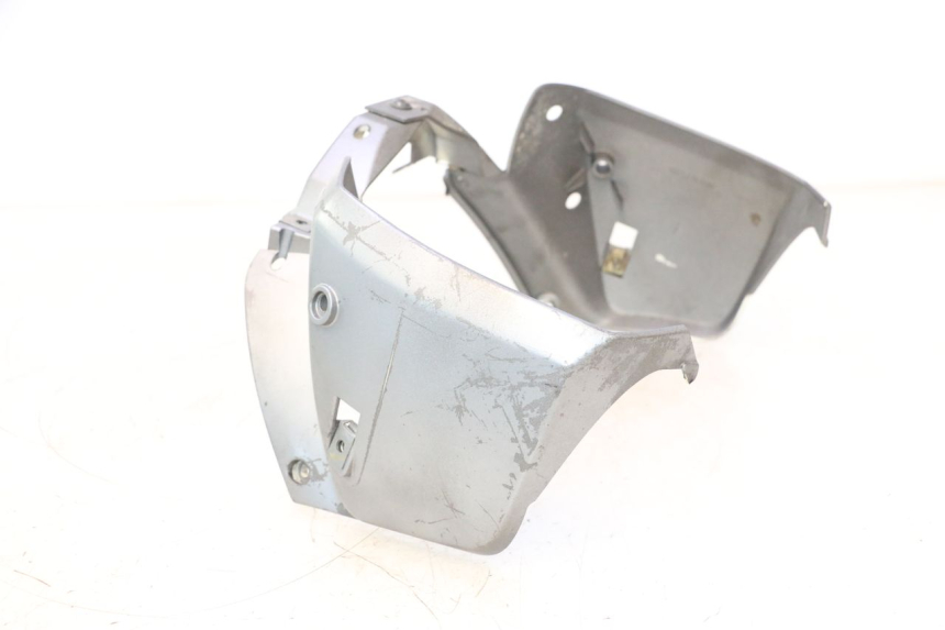 photo de JONCTION CARENAGE AVANT INF PEUGEOT TREKKER 50 (1995 - 2004) - Vue principale