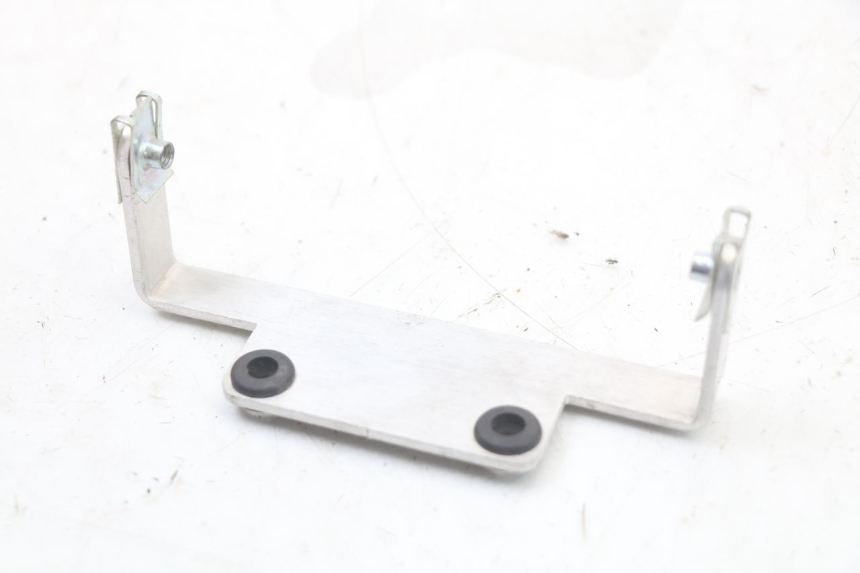 photo de JONCTION CARENAGE AVANT INF VENT DERAPAGE 50 (2018 - 2023) - Autre angle de vue