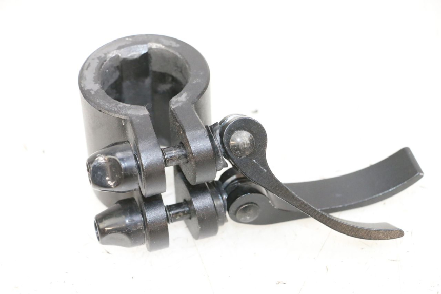 photo de JONCTION CARENAGE AVANT INF DUALTRON VICTOR LIMITED 1 - Détail de la pièce