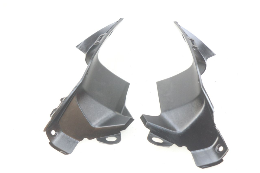 photo de JONCTION CARENAGE AVANT INF KAWASAKI Z 650 (2016 - 2019) - Autre angle de vue