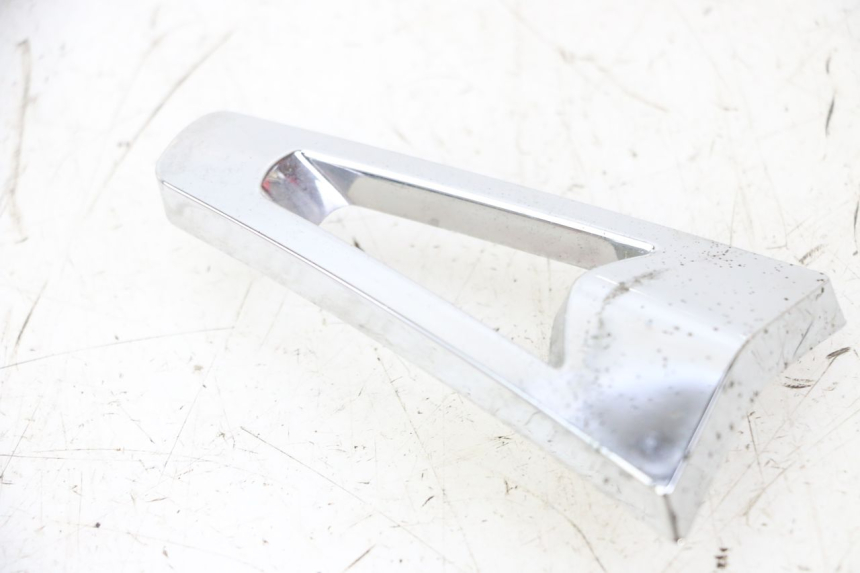 photo de JONCTION CARENAGE AVANT SYM JOYMAX 125 (2010 - 2017) - Zoom état d’usage