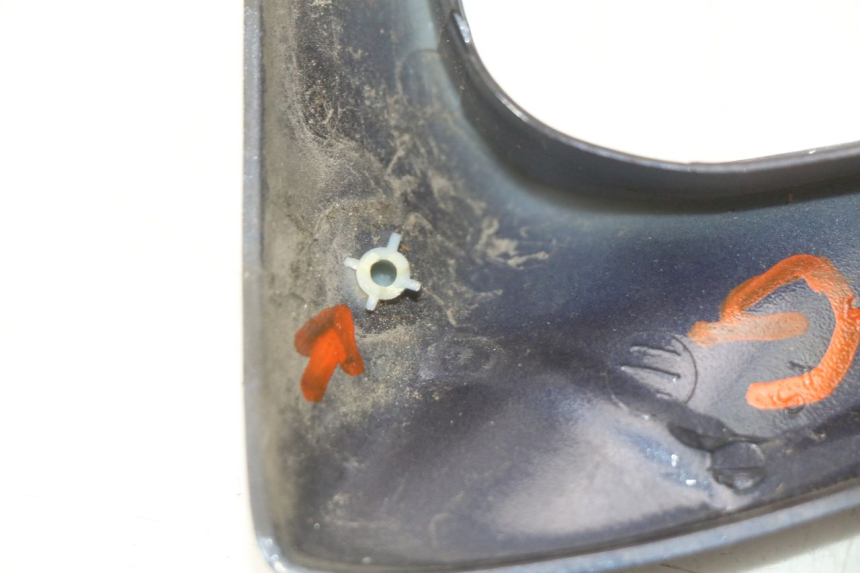 photo de JONCTION CARENAGE AVANT RENAULT KOURANOS 125 (2001 - 2004) - Points de fixation