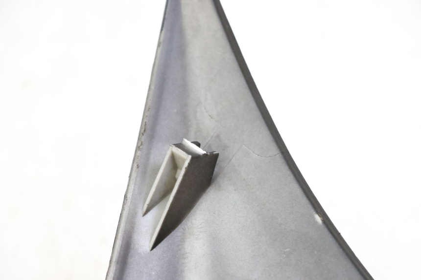 photo de JONCTION CARENAGE AVANT KYMCO DINK STREET 125 (2009 - 2014) - Autre angle de vue