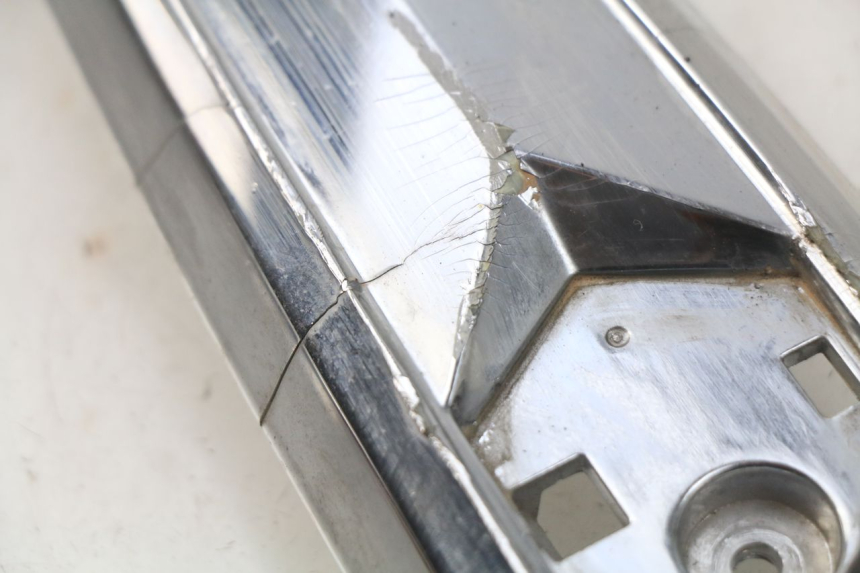 photo de JONCTION CARENAGE AVANT PIAGGIO LIBERTY IGET 4T 50 (2015 - 2020) - Autre angle de vue