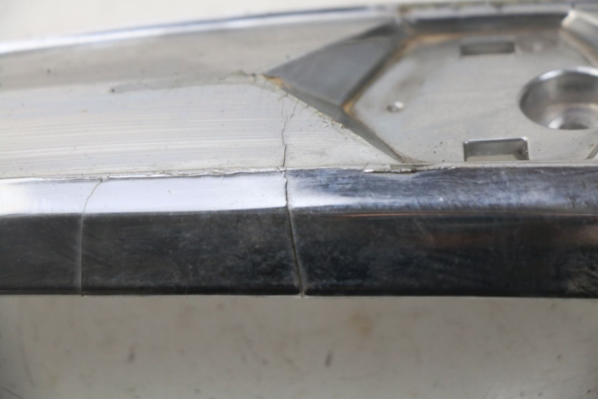 photo de JONCTION CARENAGE AVANT PIAGGIO LIBERTY IGET 4T 50 (2015 - 2020) - Gros plan technique