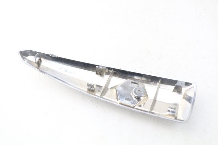 photo de JONCTION CARENAGE AVANT PIAGGIO LIBERTY IGET 4T 50 (2015 - 2020) - État de surface