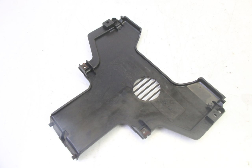 photo de JONCTION CARENAGE AVANT PIAGGIO MP3 500 (2011 - 2015) - Gros plan technique