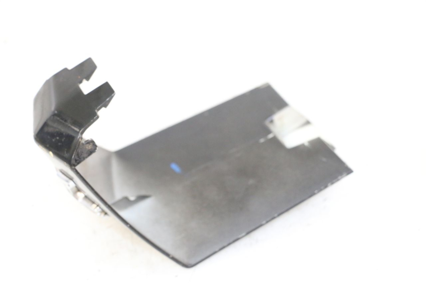 photo de JONCTION CARENAGE AVANT PEUGEOT CITYSTAR 2T 50 (2018 - 2021) - Zoom état d’usage