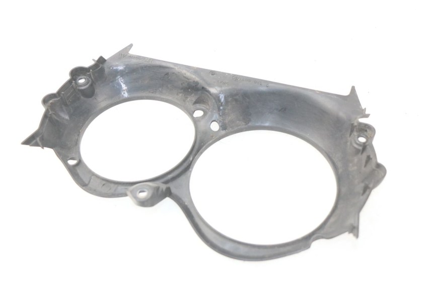 photo de JONCTION CARENAGE AVANT BMW R GS 1150 (1999 - 2004) - Gros plan technique