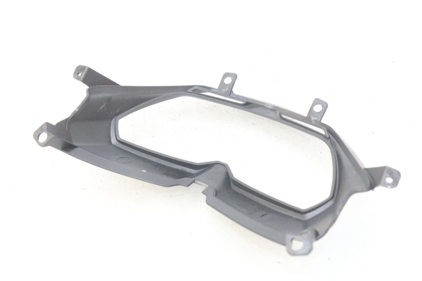 photo de JONCTION CARENAGE AVANT APRILIA SR 2T 50 (2012 - 2017) - Détail de la pièce