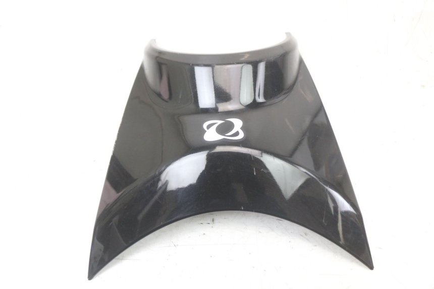 photo de JONCTION CARENAGE AVANT SUP YAMAHA BW'S BWS 125 (2010 - 2013) - Gros plan technique