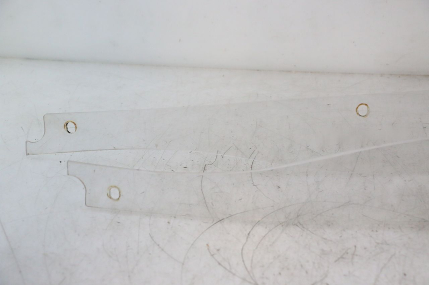 photo de JONCTION CARENAGE AVANT SUP BMW C1 125 (2000 - 2003) - Inspection visuelle