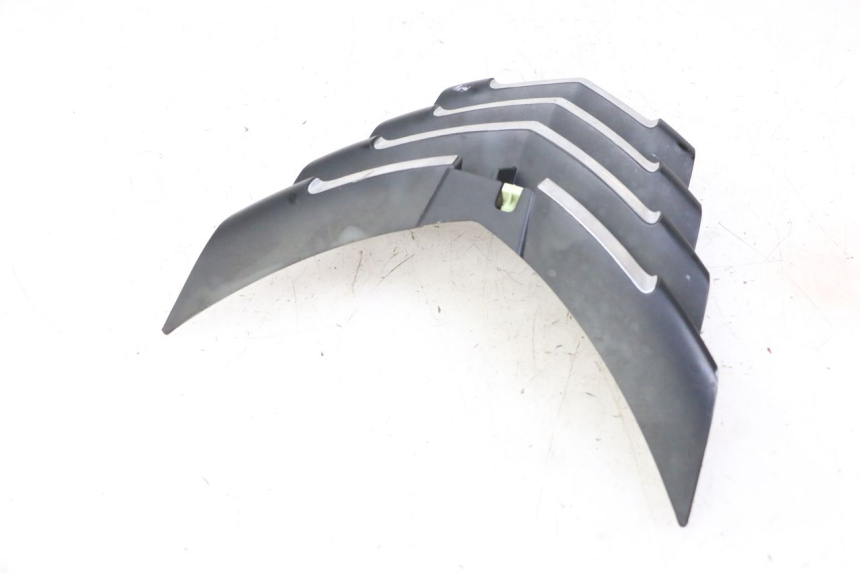 photo de JONCTION CARENAGE AVANT SUP PEUGEOT CITYSTAR 50 (2013 - 2017) - Vue d’ensemble