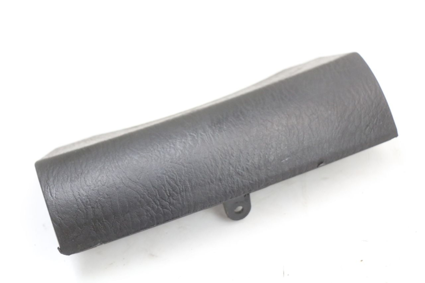 photo de JONCTION CARENAGE AVANT SUP HONDA FES S-WING SWING ABS 125 (2007 - 2015) - Détail de la pièce