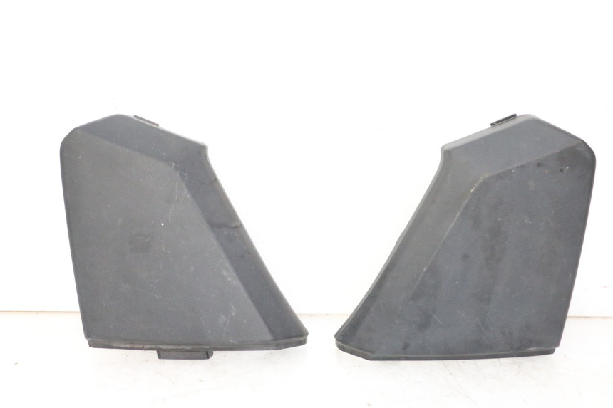 photo de JONCTION CARENAGE AVANT SUP HONDA FORZA ABS 300 (2013 - 2017) - Vue principale