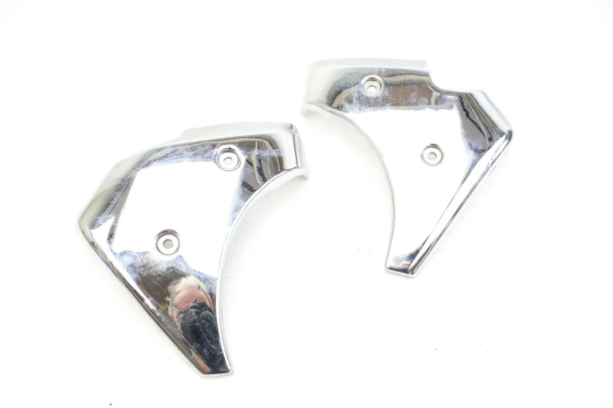 photo de JONCTION CARENAGE AVANT SUP SYM HUSKY 125 (1999 - 2005) - Vue principale