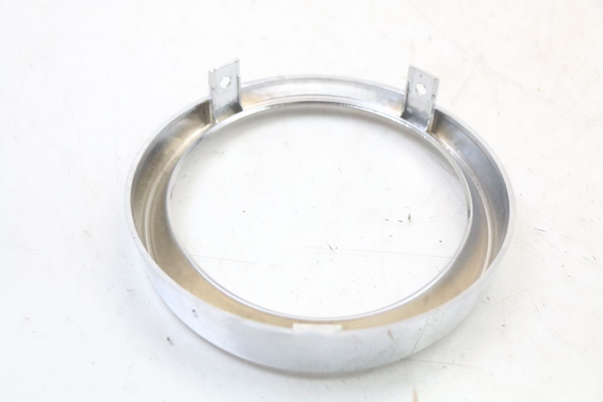 photo de JONCTION CARENAGE AVANT SUP JM MOTORS VX 125 (2022 - 2025) - Gros plan technique