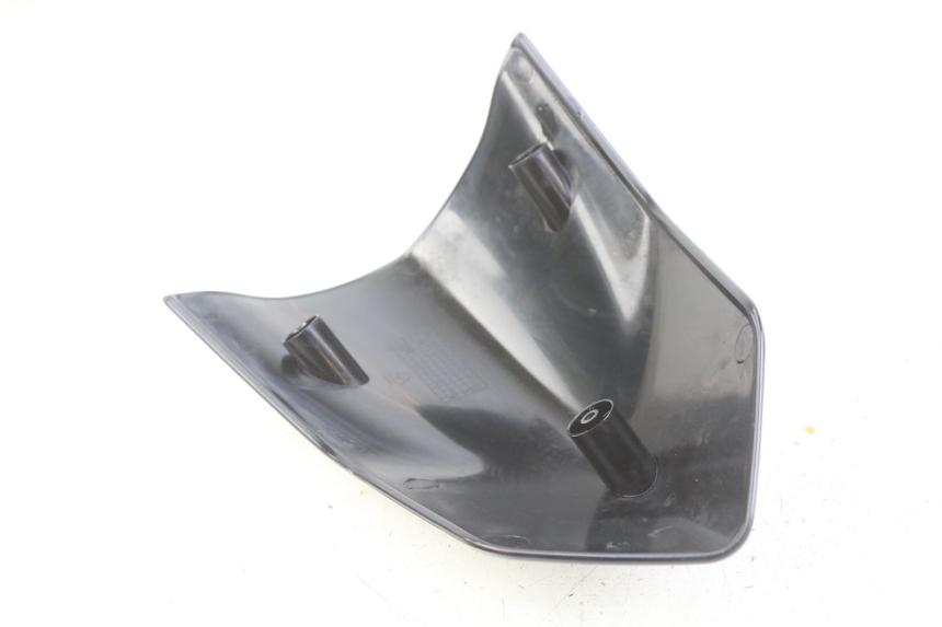 photo de JONCTION CARENAGE AVANT SUP RIDE KALLIO 50 (2010 - 2019) - Zoom état d’usage