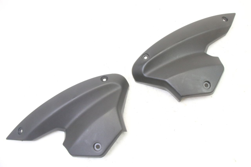 photo de JONCTION CARENAGE AVANT SUP PEUGEOT KISBEE 4T 50 (2018 - 2022) - Vue principale