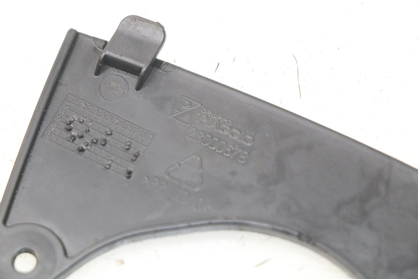 photo de JONCTION CARENAGE AVANT SUP PIAGGIO MP3 HPE 500 (2019 - 2022) - Détail de la pièce