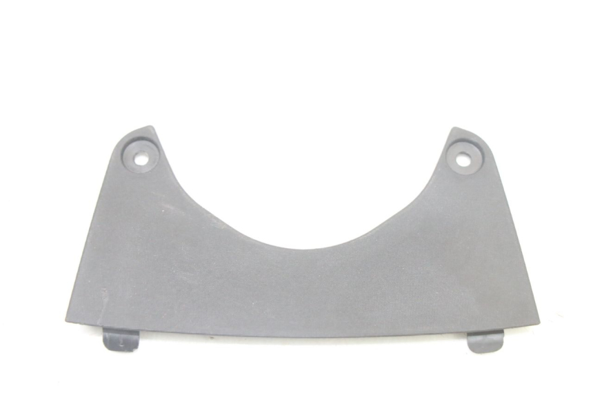 photo de JONCTION CARENAGE AVANT SUP PIAGGIO MP3 500 (2014 - 2017) - Détail de la pièce