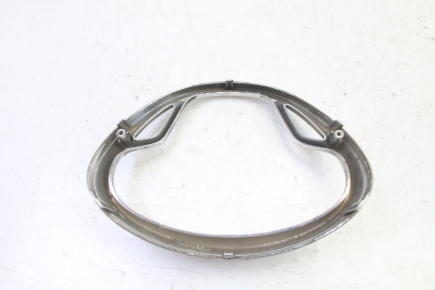 photo de JONCTION CARENAGE AVANT SUP KYMCO LIKE 4T 50 (2019 - 2025) - Points de fixation