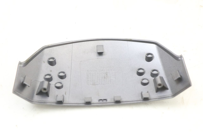 photo de JONCTION CARENAGE AVANT SUP PEUGEOT BELVILLE 125 (2017 - 2021) - Gros plan technique