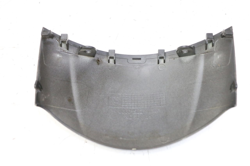 photo de JONCTION CARENAGE AVANT SUP PEUGEOT TWEET 4T 50 (2014 - 2019) - Zoom état d’usage