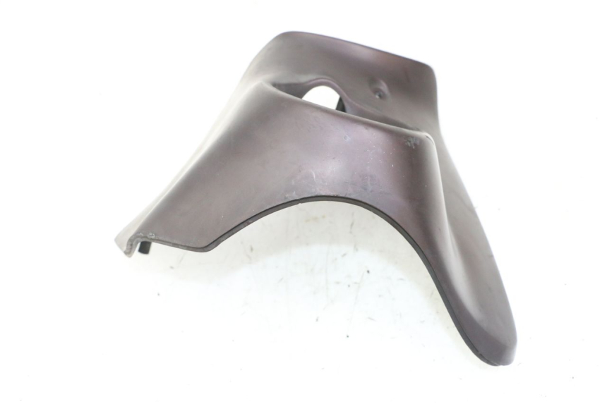 photo de JONCTION CARENAGE AVANT SUP APRILIA SCARABEO GT TOURING 125 (1999 - 2005) - Gros plan technique