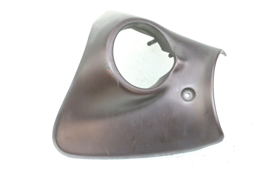 photo de JONCTION CARENAGE AVANT SUP APRILIA SCARABEO GT TOURING 125 (1999 - 2005) - Points de fixation