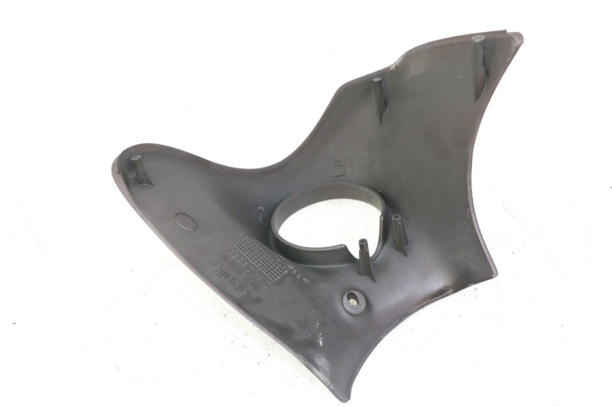 photo de JONCTION CARENAGE AVANT SUP APRILIA SCARABEO GT TOURING 125 (1999 - 2005) - État de surface