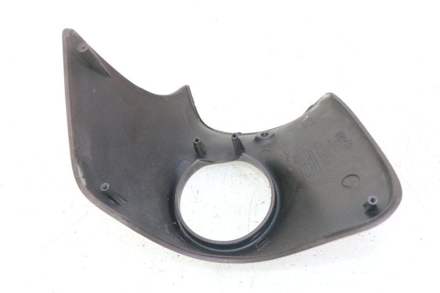 photo de JONCTION CARENAGE AVANT SUP APRILIA SCARABEO GT TOURING 125 (1999 - 2005) - Pièce contrôlée