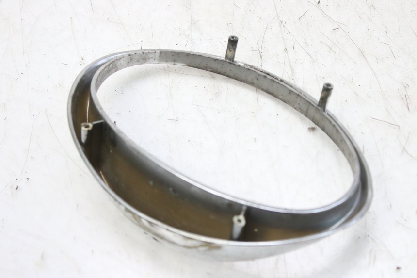 photo de JONCTION CARENAGE AVANT SUP APRILIA SCARABEO 100 (2003 - 2012) - Détail de la pièce