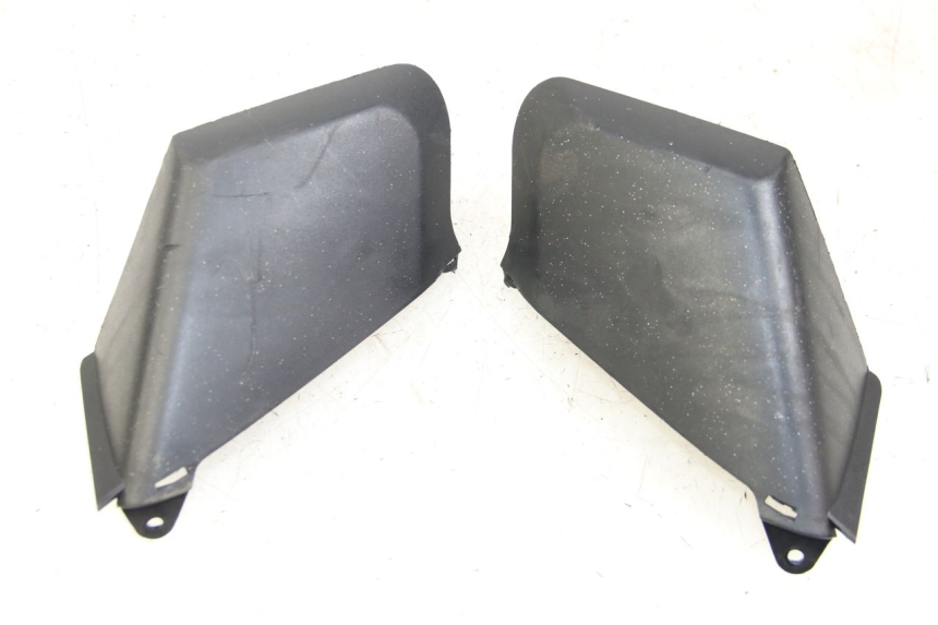 photo de JONCTION CARENAGE AVANT SUP MBK SKYCRUISER 125 (2006 - 2009) - Vue principale