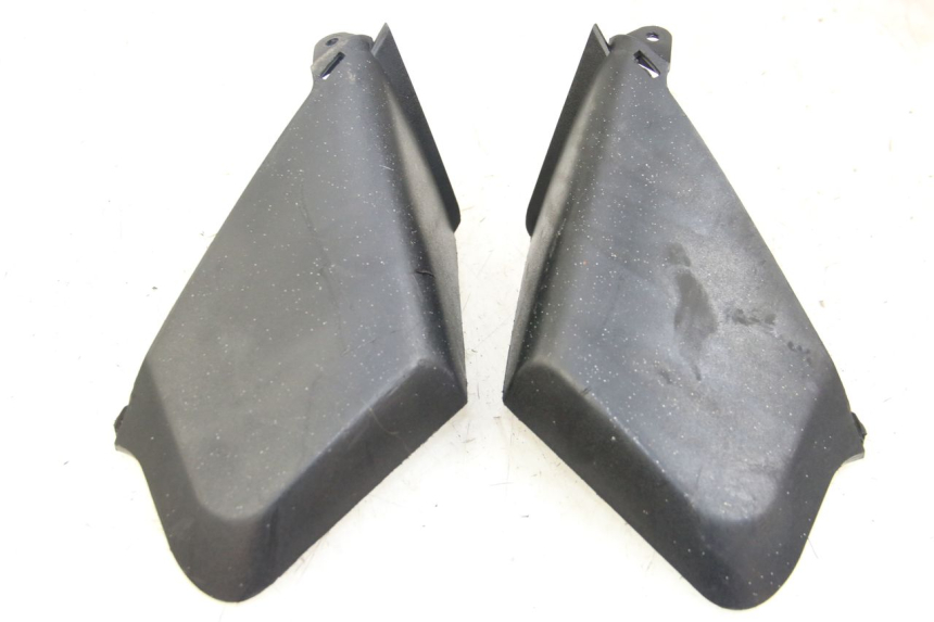 photo de JONCTION CARENAGE AVANT SUP MBK SKYCRUISER 125 (2006 - 2009) - Autre angle de vue