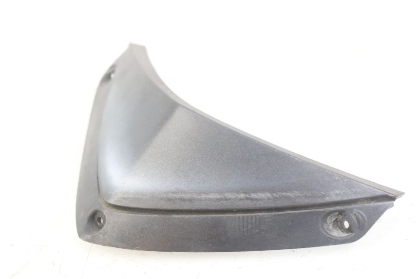 photo de JONCTION CARENAGE AVANT SUP APRILIA SR 2T 50 (2012 - 2017) - Zoom état d’usage