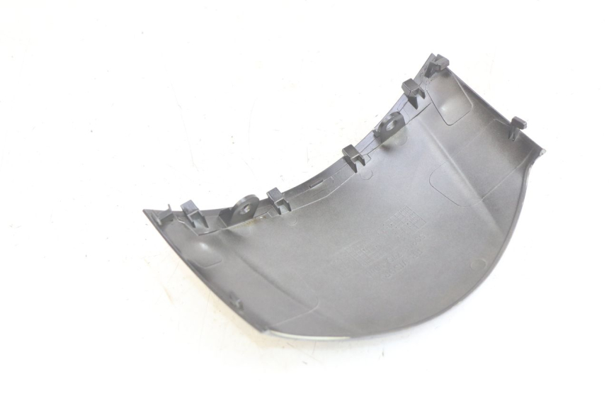 photo de JONCTION CARENAGE AVANT SUP PEUGEOT TWEET 4T 50 (2018 - 2022) - Détail de la pièce