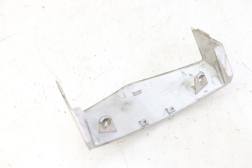 photo de JONCTION CARENAGE AVANT SUP PEUGEOT VIVACITY NEW 2T 50 (2008 - 2017) - Autre angle de vue