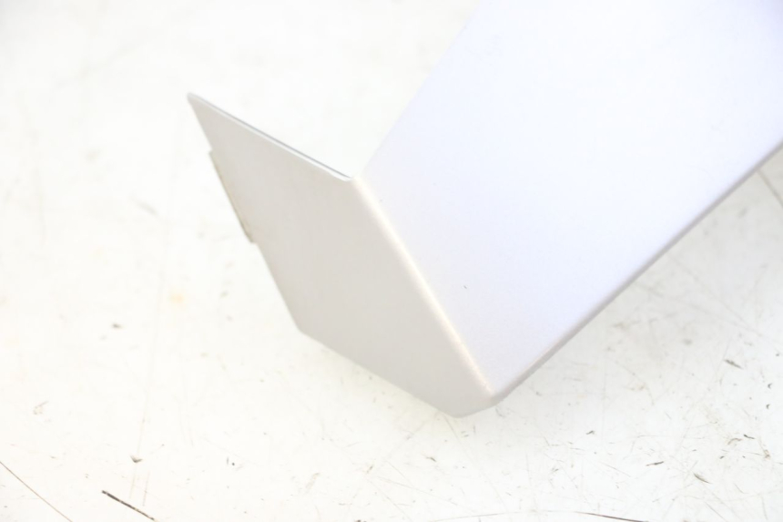 photo de JONCTION CARENAGE AVANT SUP PEUGEOT VIVACITY NEW 4T 50 (2008 - 2017) - Vue d’ensemble