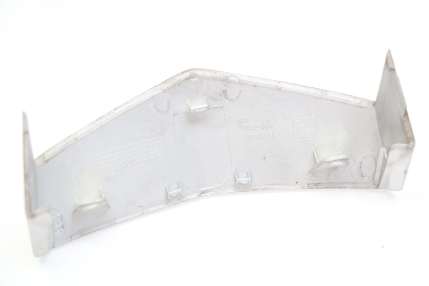 photo de JONCTION CARENAGE AVANT SUP PEUGEOT VIVACITY 125 (2010 - 2017) - Zoom état d’usage