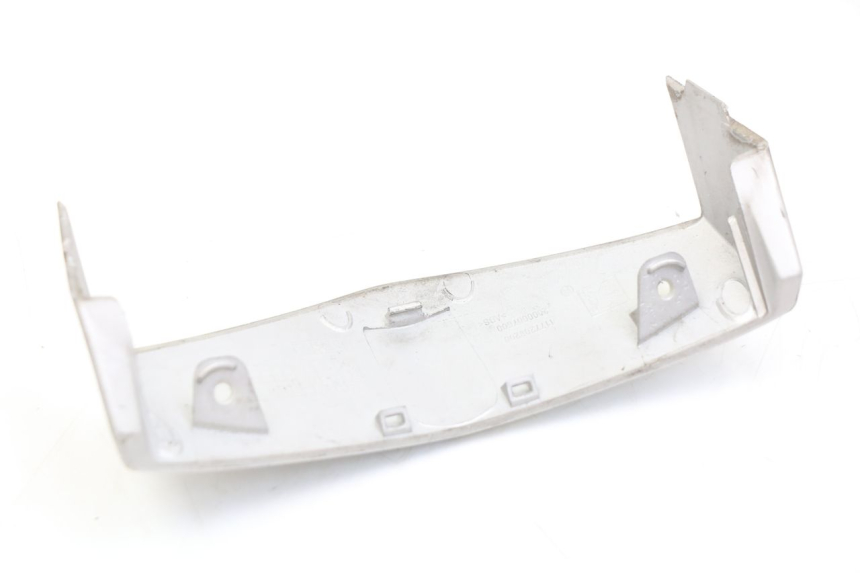 photo de JONCTION CARENAGE AVANT SUP PEUGEOT VIVACITY 125 (2010 - 2017) - Autre angle de vue