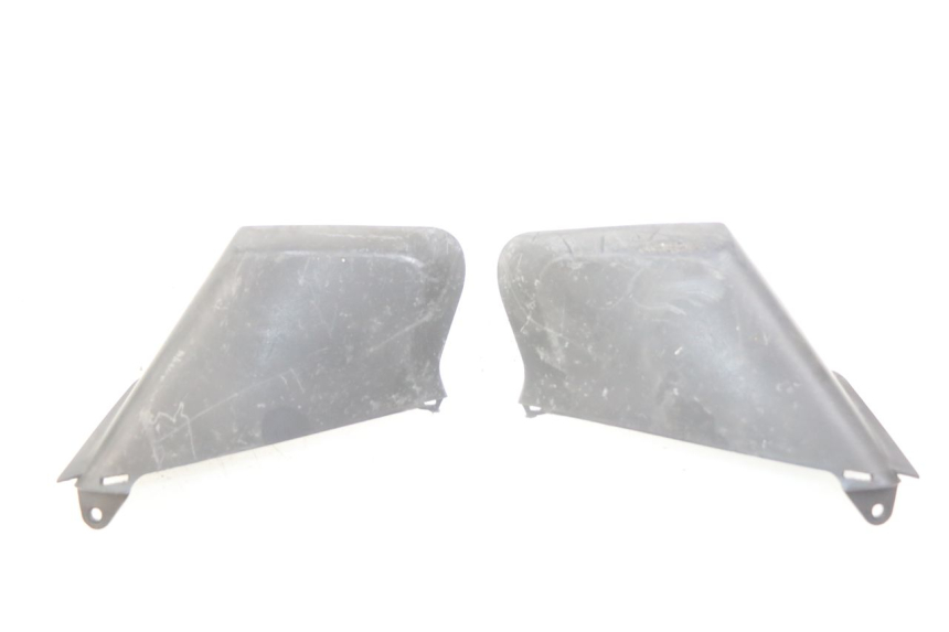 photo de JONCTION CARENAGE AVANT SUP YAMAHA XMAX X-MAX 125 (2006 - 2009) - Vue principale