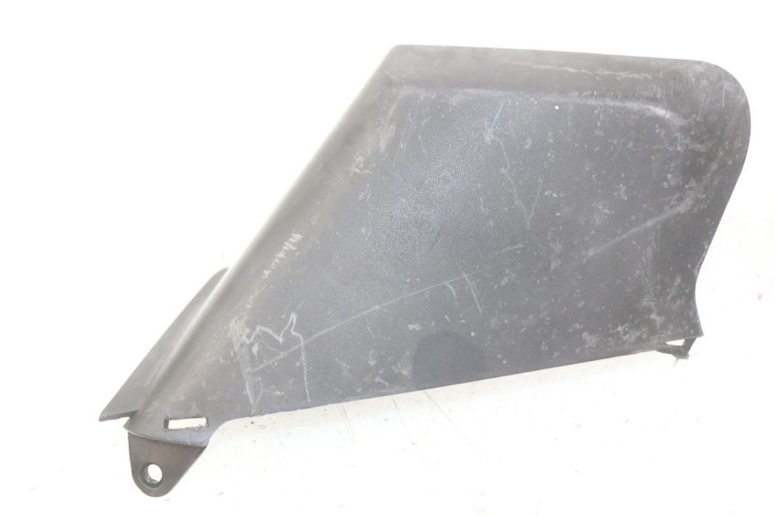 photo de JONCTION CARENAGE AVANT SUP YAMAHA XMAX X-MAX 125 (2006 - 2009) - Autre angle de vue