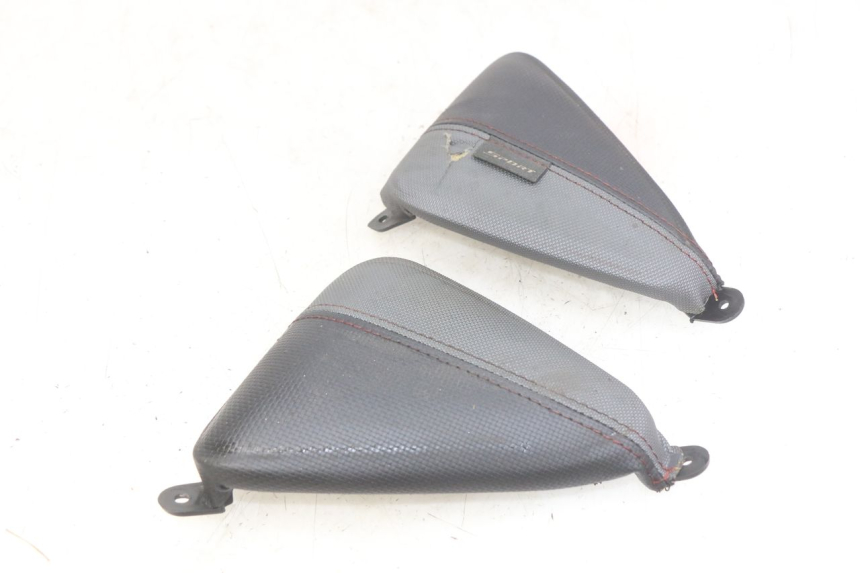 photo de JONCTION CARENAGE AVANT SUP YAMAHA X-MAX XMAX 125 (2010 - 2013) - Autre angle de vue