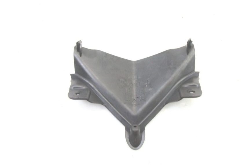 photo de JONCTION CARENAGE AVANT SUP YAMAHA X-MAX XMAX 125 (2010 - 2013) - Zoom état d’usage