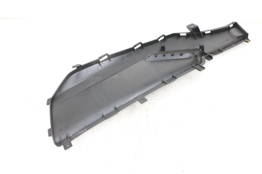 photo de Right footrest junction KYMCO DINK STREET ABS 125 (2011 - 2018) - Détail de la pièce