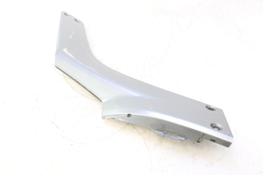 photo de JONCTION MARCHE PIED DROIT GILERA GP 800 (2007 - 2013) - Points de fixation